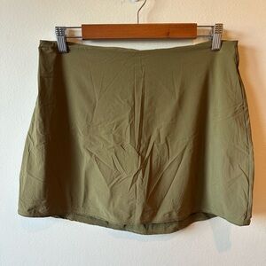 Outdoor Voices Olive Active Mini Skort Size L